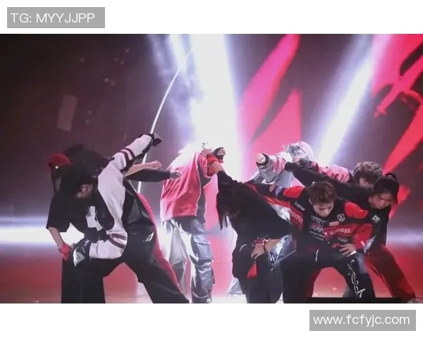 上海街舞队团队协作引发热议争议背后的默契与挑战解析 上海街舞队团队协作引发热议争议背后的默契与挑战解析